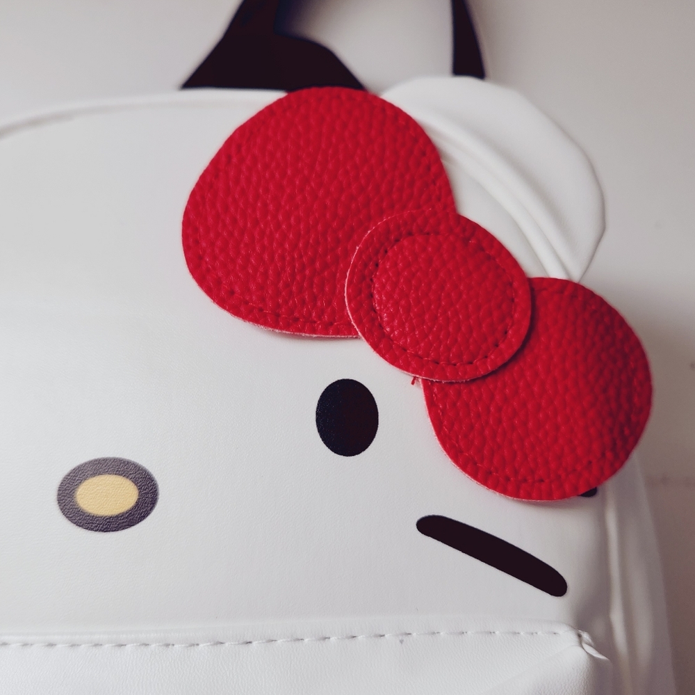 Hello Kitty Mini Backpack - Picture 6 of 14